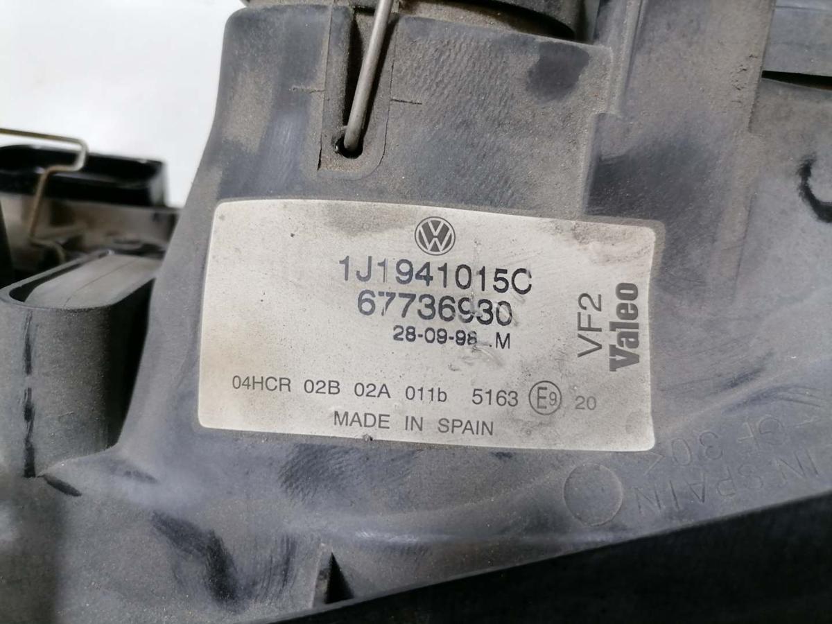 VW Golf 4 original Scheinwerfer vorn links Halogen mit inegrierten Nebelscheinwerfer Bj.1998